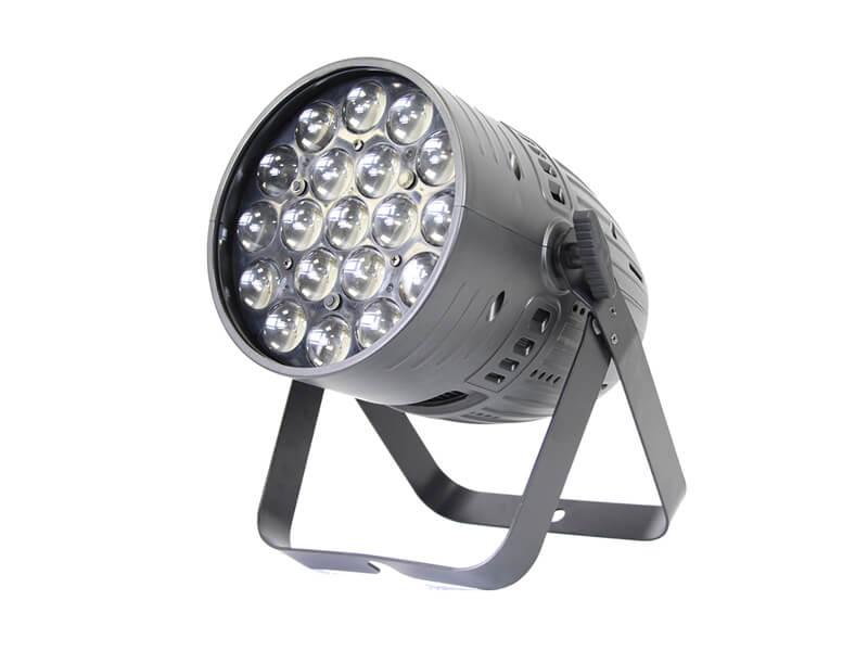 19颗15W RGBW室内变焦LED帕灯